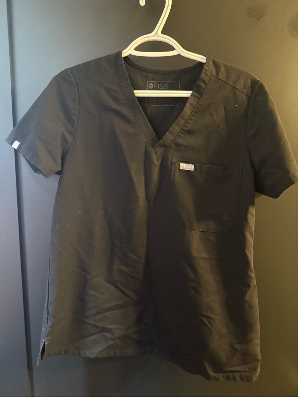 Catarina One Pocket Scrub Top